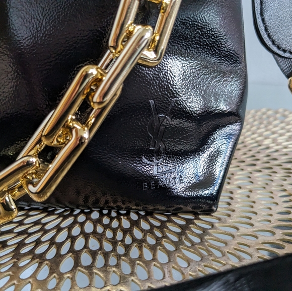 Yves Saint Laurent - Picture 4 of 13